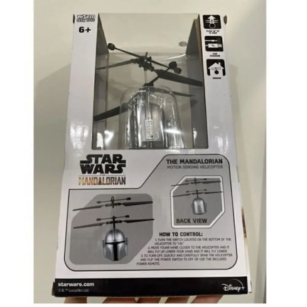 2021 Star Wars Mandalorian Mando Helmet Motion Sensing Helicopter World Tech Toy